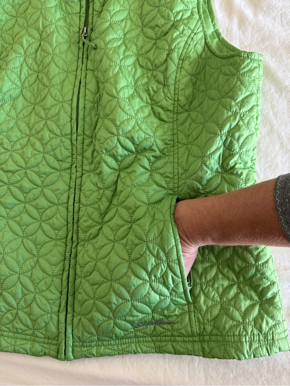 Eddie Bauer Quilted Green Vest - Stand Collar Zip - Picture 11 of 13